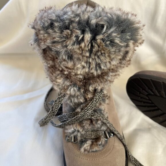 Sam Edelman Darrah Suede Biege Wool Blend Faux Fur Ankle Boot | Size 8 - Picture 11 of 11
